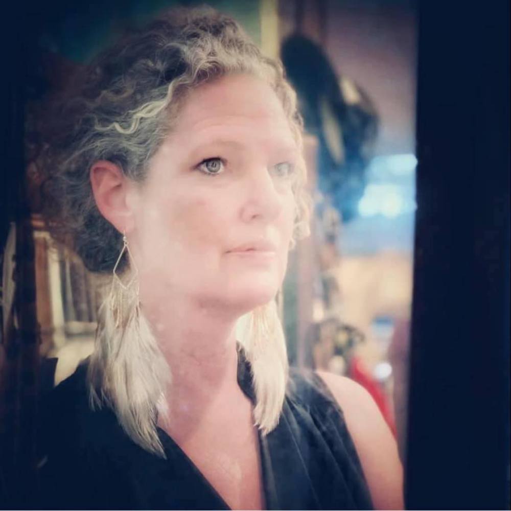 Meet your Posher, Jenifer